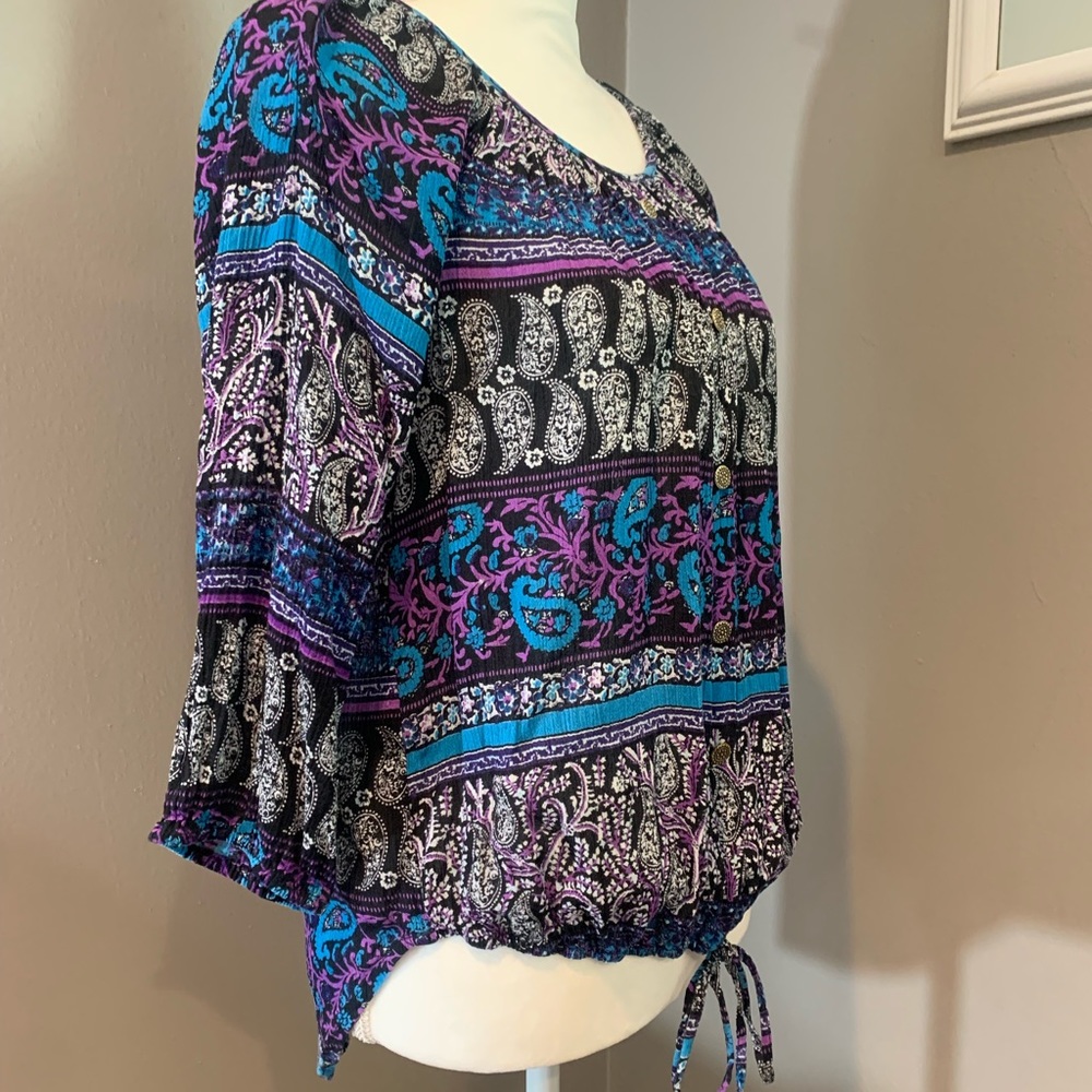 Women's Blouse - Picture 5 of 6